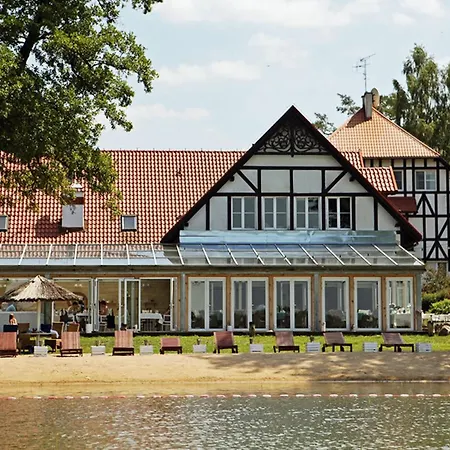 Jabłoń Lake Resort-3